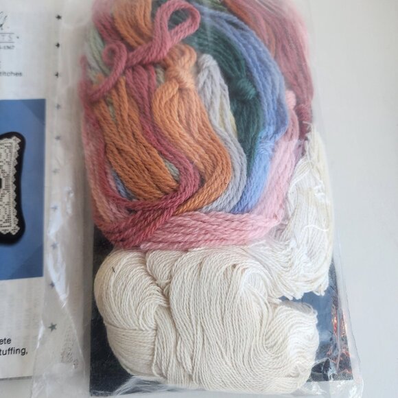 Ann Benson LTD Cross Stitch Victorian Lace Gourmet Craft Kit C038 12"x16" Floral - Picture 3 of 6